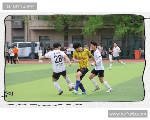 雷锋精神融入足球赛场 雷球星带领球队勇创辉煌新篇章 雷锋精神融入足球赛场 雷球星带领球队勇创辉煌新篇章